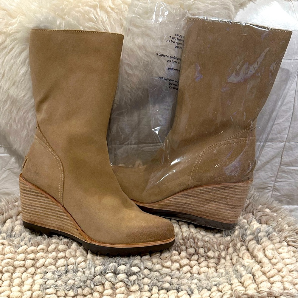 Sorel After Hours Mid Wedge Boot